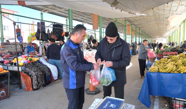 Ceyhan Belediyesi’nden Pazar Yerlerinde Gramaj Ve Fiyat Etiketi Denetimi