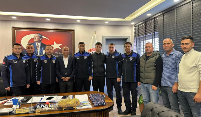 Yumurtalık Belediyesi’nde bayramlaşma buluşması…