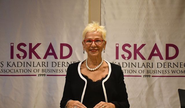 “Kadınlar artık öldürülmesin, ekonomide, karar mekanizmalarında daha çok kadın yer alsın”