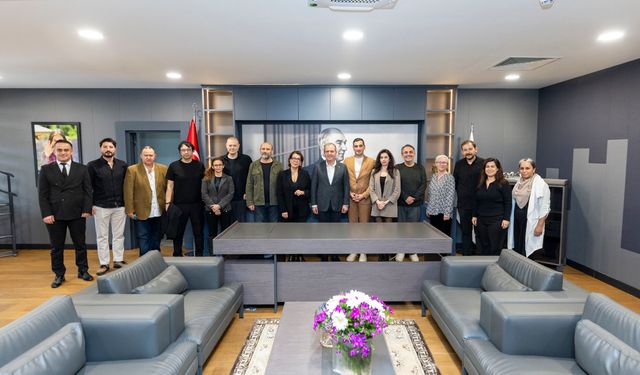 Vahap Seçer; “Sanata yapılan yatırımlardan olumlu karşılık buluyoruz”