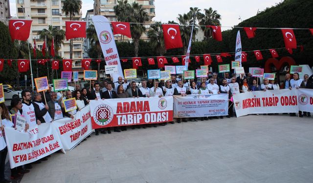 Beyaz Yürüyüş Üçüncü Gününde Adana’da: Hekimler Sağlık Hakkı, Barış ve Demokrasi İçin Yürüdü