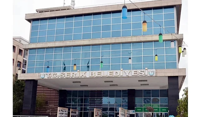 Serik Belediye Başkanı Kadir Kumbul CHP’den istifa etti: İl Başkanlığı harekete geçti