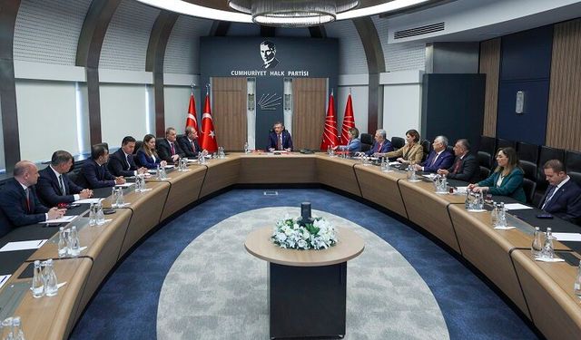 BAŞKAN SEÇER, CHP’NİN ‘BELEDİYE BAŞKANLARI BULUŞMASI’NA KATILDI