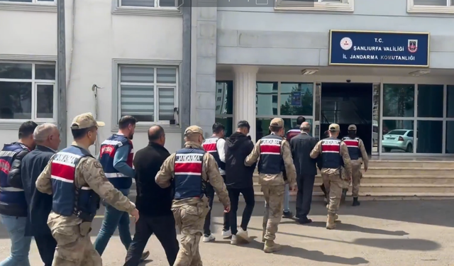 Jandarmadan 25 ilde silah operasyonu: 404 şüpheli yakalandı