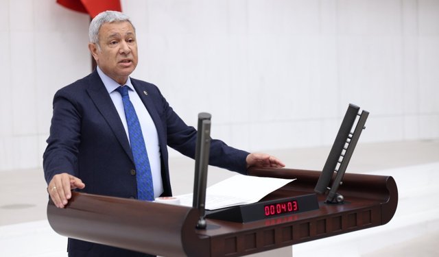 ORHAN SÜMER’DEN TOKİ’YE ADANA DOSYASI: MAĞDURİYETLERİ BİR BİR SIRALADI!