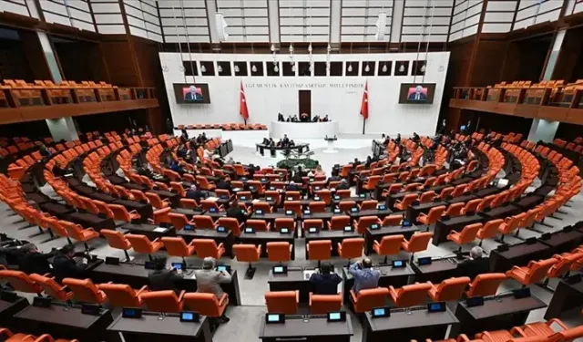 Çocuk Koruma Kanunu Teklifi Bu Hafta Meclis Gündeminde: Muhalefetten "Anayasa'ya Aykırı" Tepkisi