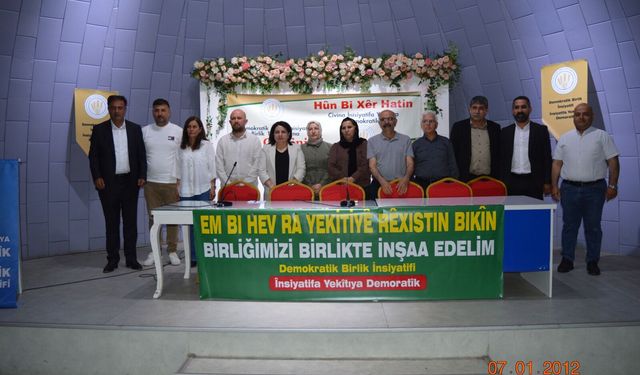 Adana’da Demokratik Birlik İnisiyatifi Tanıtıldı: “Barışın Yolu Ulusal Birlikten Geçiyor”