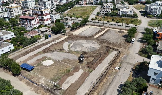 Ceyhan’a Dördüncü Kent Meydanı: İstiklal Kent Meydanı’nın Yapımına Başlandı