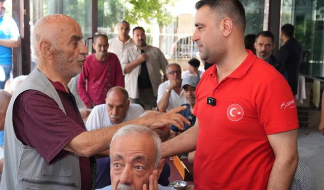 ÇUKUROVA BELEDİYE BAŞKANI EMRAH KOZAY GÜZELYALI’DA VATANDAŞLARLA BULUŞTU