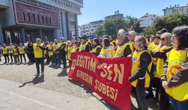 Eğitim Sen Giresun Şubeden Gözaltılara Tepki: “Öğretmenlerin Hak Arama Mücadelesi Engellenemez”