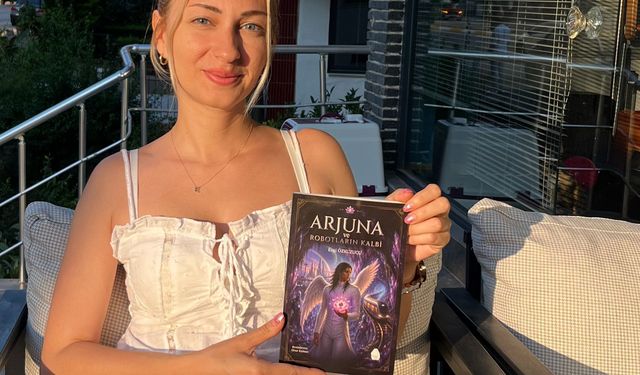 ADANALI GENÇ YAZAR,  “ROBOTLARIN KALBİ”Nİ YAZDI
