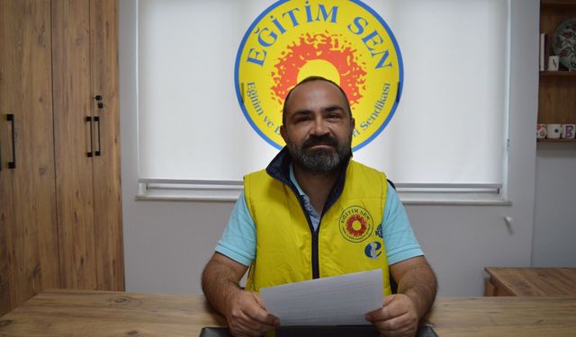 Eğitim Sen Adana Şube Sekreteri Fatih Toprak: “Proje Okulları Kimsenin Arka Bahçesi Değildir!”