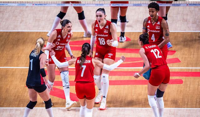 Filenin Sultanları Finalde! Çin'i Set Vermeden Geçti