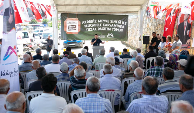 MERSİN BÜYÜKŞEHİR AKDENİZ MEYVE SİNEĞİ İLE MÜCADELE EDİYOR