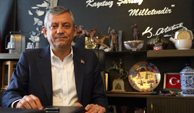 CHP'de tarihi kopuş: Özgür Özel ve 91 milletvekili istifa etti, yeni parti resmen kuruluyor