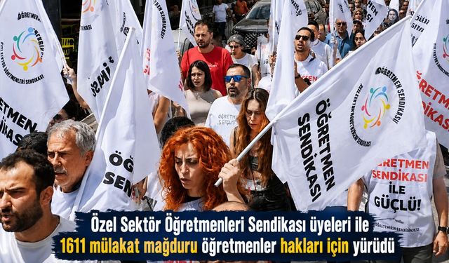 Ankara'da Öğretmenlerden Meclis Öncesi Kararlılık Mesajı: "Haklarımızı Alana Kadar Gitmeyeceğiz"