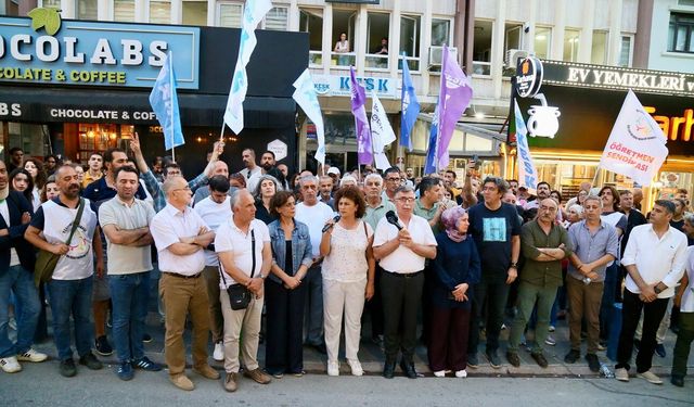 KESK’li KHK’lilerin Adalet Nöbetine Polis Müdahalesi: 20 Kişi Gözaltına Alındı