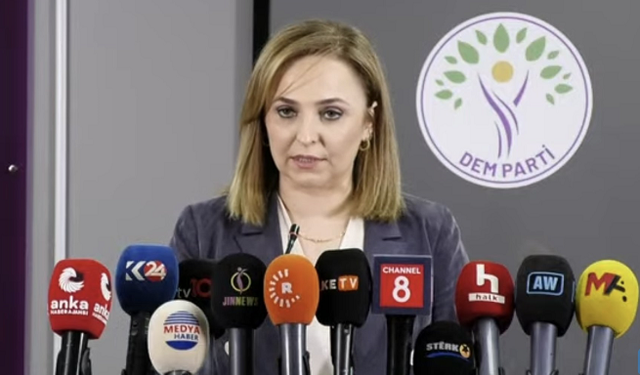 DEM Parti Sözcüsü Ayşegül Doğan: Suriye’deki süreç tüm halklar için kazanım olarak görülmeli
