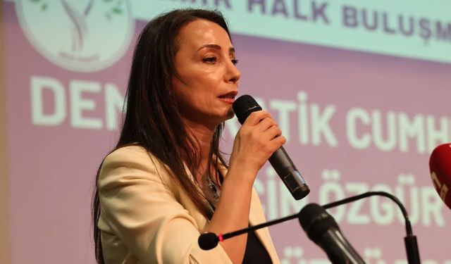 Tülay Hatimoğulları’ndan Müzakere Süreci Mesajı: “Belediyelere Yönelik Operasyonlar Sona Ermeli”