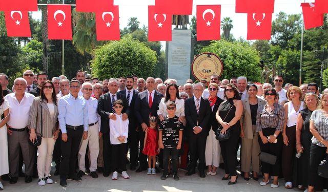 Adana CHP’den 30 Ağustos kutlaması: “Bu millet kendi kaderini kendisi yazar”
