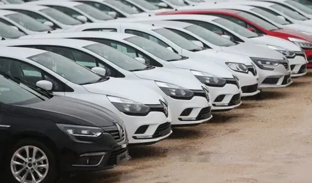 Otomobil satışları geriledi, markalar indirime yöneldi: 400 bin liraya varan fırsatlar