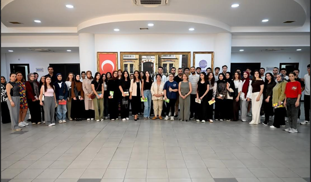 Seyhan Belediyesi’nden üniversiteyi kazanan gençlere destek