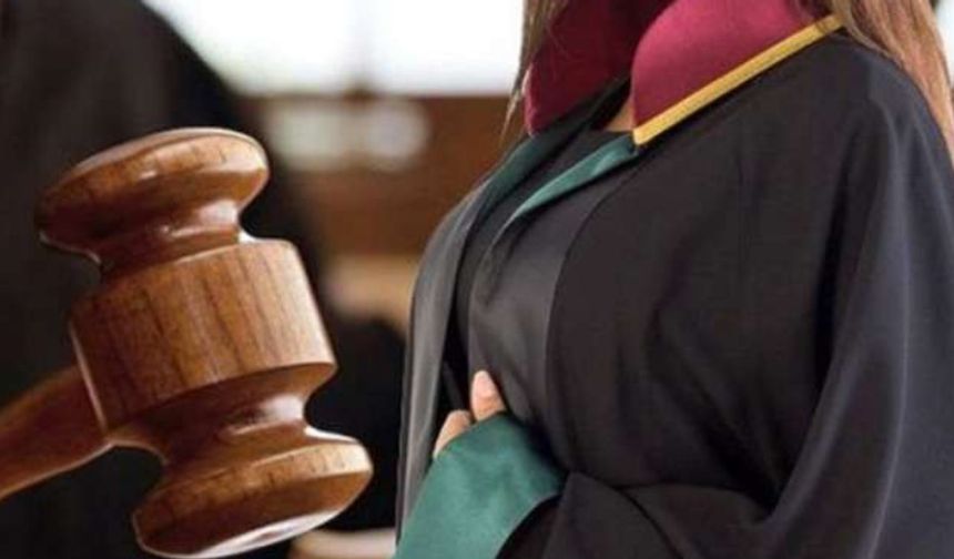 Yargıtay Kararı Onayladı: Eşine Hakaret Eden Kadın Tam Kusurlu Bulundu ve Boşanma Kararı Kesinleşti