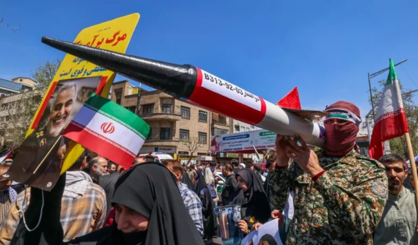 İsrail, İran'ın drone ve füze saldırılarından sonra ne yapmak istiyor?