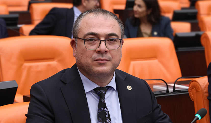CHP’li Evrim Karakoz: “Çiftçi Üreterek İflas Ediyorsa, Tarım Bakanı İstifa Etmelidir”