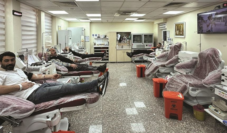 Çukurova Talasemi Derneği Başkanı Öztaş; Talasemi hastalarının 21 günde bir kan nakline ihtiyaç duyduğunu söyledi