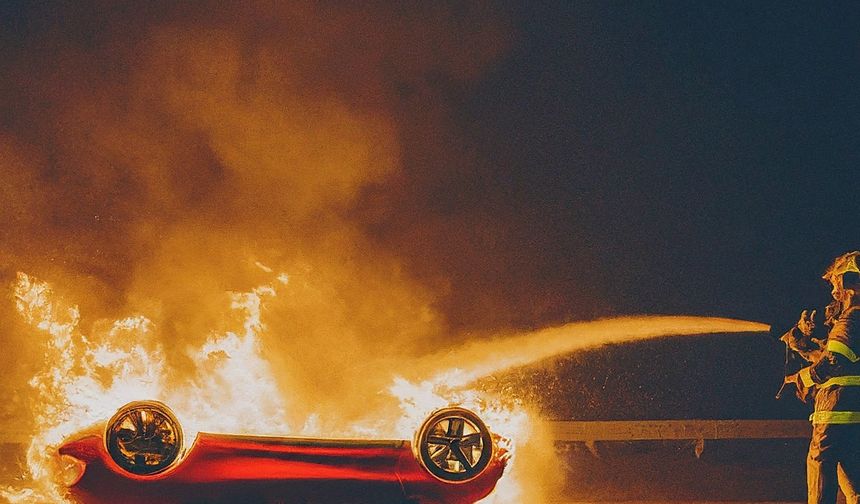 Elektrikli araç yangınlarında ne yapmalı?