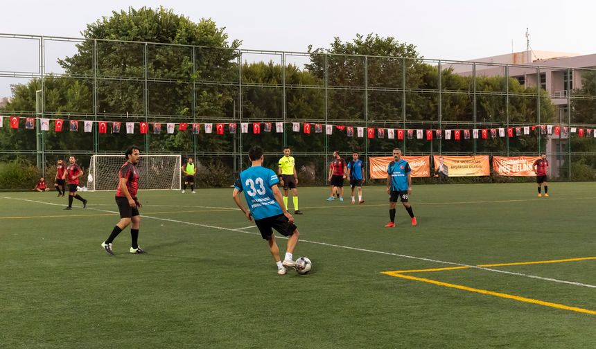 Mersin Büyükşehir Belediyesi ‘3. Birimler Arası Futbol Turnuvası’ başladı