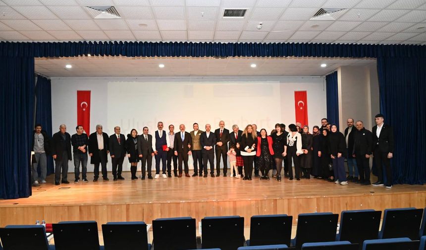 6. ULUSLARARASI ŞAİR ZİHNİ KÜLTÜR SANAT ÖDÜLLERİ SAHİPLERİNİ BULDU