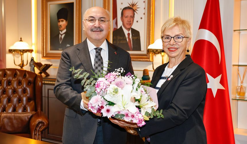 İŞKAD’lı kadınlar, Vali Köşger’le Adana’nın geleceğini konuştu