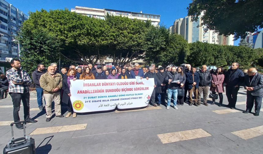 Adana'da Eğitim Sen ve İHD 21 Şubat Dünya Anadili İle İlgili Açıklama Yaptı