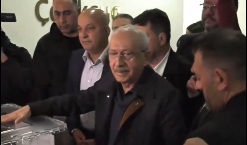 Kılıçdaroğlu: "Türkiye Cumhuriyeti, bir kişinin iki dudağına teslim edilemez”