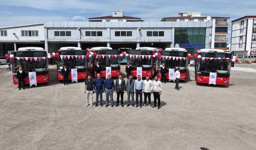 Adıyaman Belediyesi’nden Ramazan Bayramı arefesinde 10 yeni otobüs sürprizi