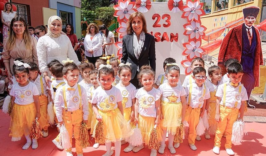 BAŞKAN OYA TEKİN’DEN 23 NİSAN MESAJI  “ ÇOCUKLARIN SESİ, SÖZÜ VE GÜLÜŞÜ BU ÜLKENİN EN GÜÇLÜ TEMİNATIDIR”