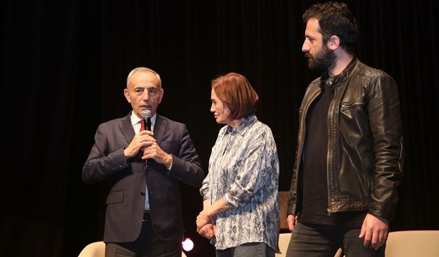 USTA OYUNCU NUR SÜRER VE MUKADDERAT FİLM EKİBİ KÜÇÜKÇEKMECE’DE