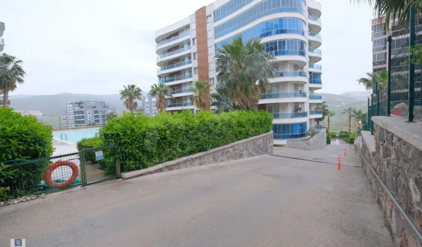 İzmir’de Konut Yatırımı Yapmanın Avantajları ve Riskleri