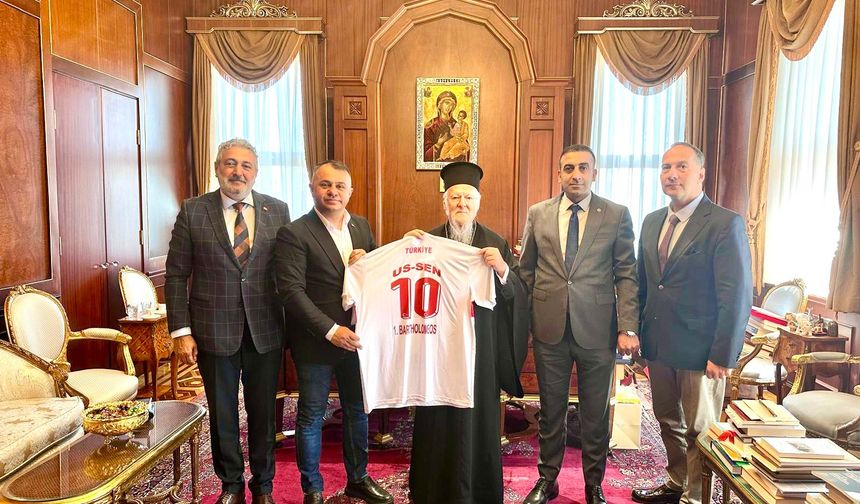 Bekir Ayaz’dan Fener Rum Patriği 1. Bartholomeos’a nezaket Ziyareti