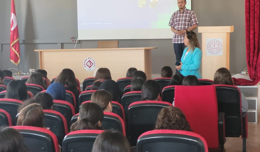 TÜBİTAK Bilim Söyleşileri kapsamında Ceyhan’da Lise Öğrencilerine Afet Farkındalığı Anlatıldı