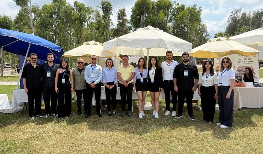 ÜNİVERSİTELİ GENÇLERİN KARİYERİNE BÜYÜKŞEHİR'DEN TAM DESTEK
