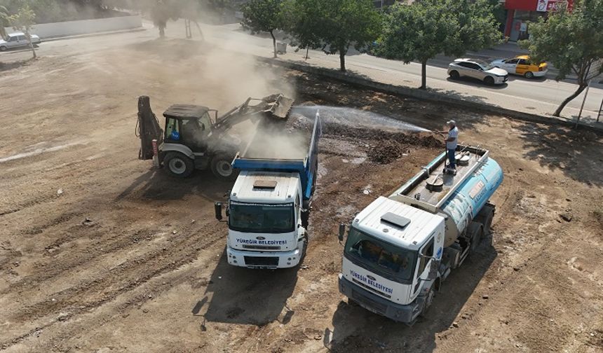 YÜREĞİR’DE BAYRAM SONRASI TEMİZLİK SEFERBERLİĞİ