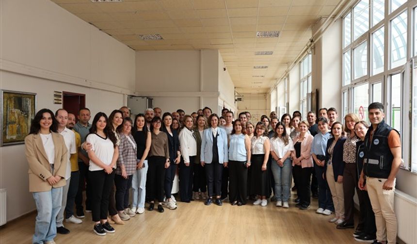 Başkan Ayşe Ünlüce Personelle Bayramlaştı