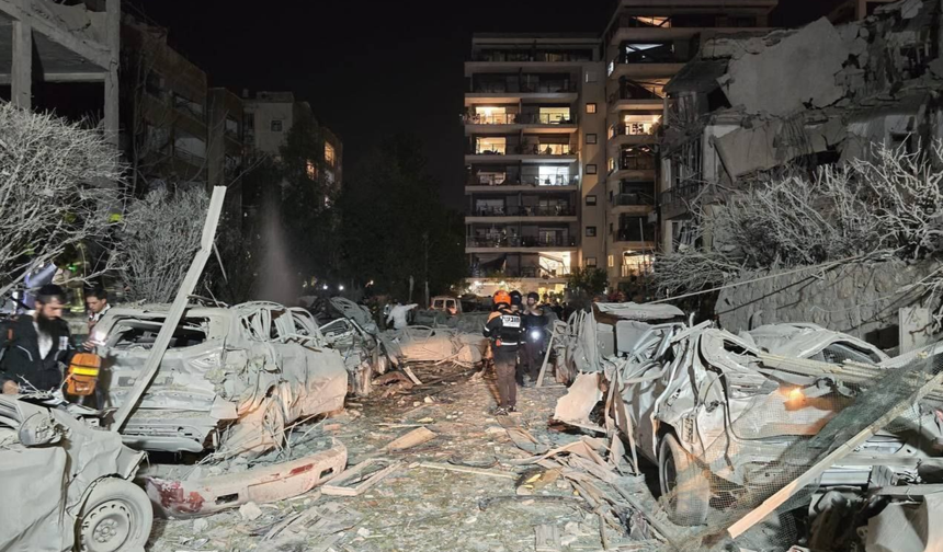 “İran’ın Misilleme Fırtınası: Tel Aviv ve Kudüs’te Patlama Sesleri”