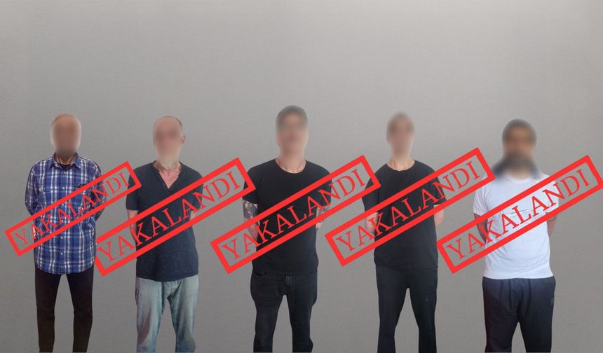 Kırmızı Bültenle Aranan 5 Suçlu Daha Türkiye'ye Getirildi