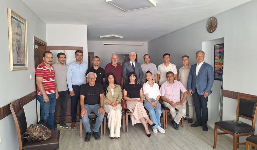 KHK Mağduriyeti Bir Demokrasi Sorunudur: DEVA Partisi'nden Adana’da Önemli Ziyaret