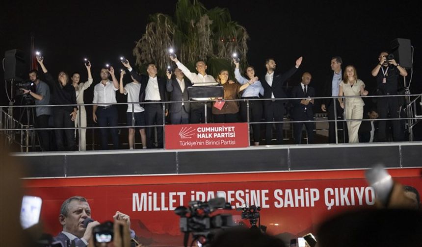 Adana, başkanlarına sahip çıktı…