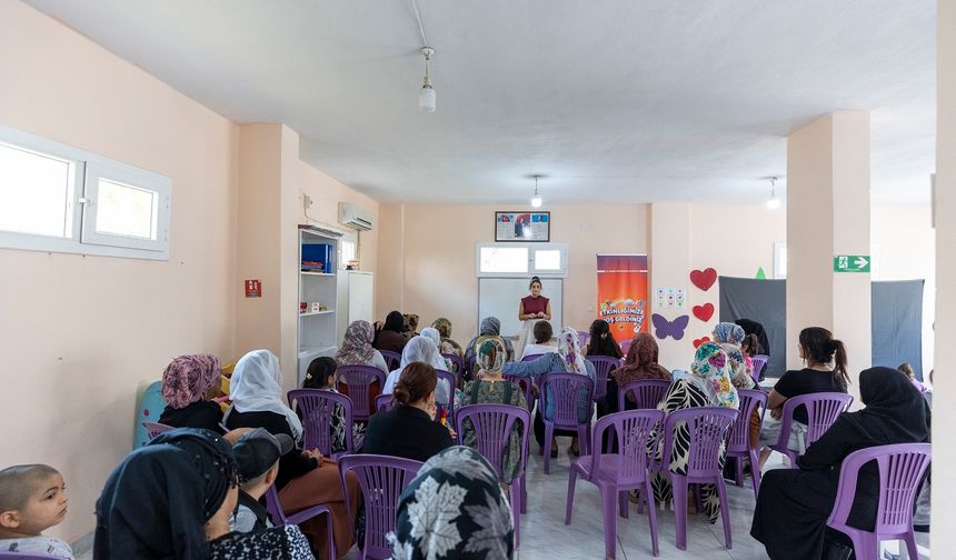 Mersin Büyükşehir’den Erken Yaşta Evliliğe Karşı Farkındalık Eğitimi